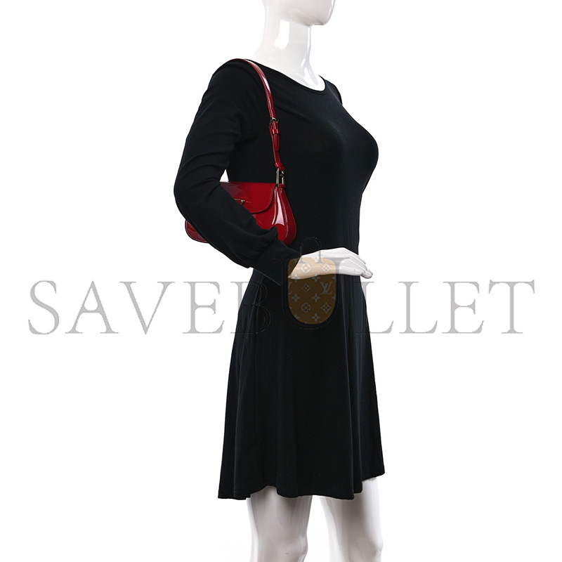 Pra*a vernice triangle logo flap adjustable strap shoulder bag cherry 1bd355 (24*11*4cm)